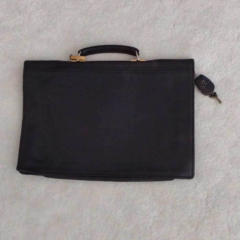 Vintage 80s soft leather briefcase w original key unisex